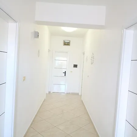 Aparthotel Erjoni Ksamil