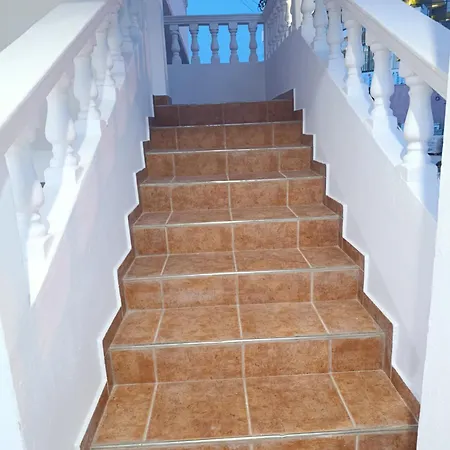 Erjoni Hotel apartamentowy 3*