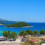Erjoni 3*
