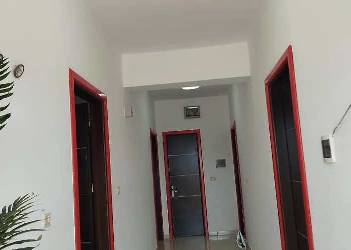 Erjoni Appart hôtel 3*