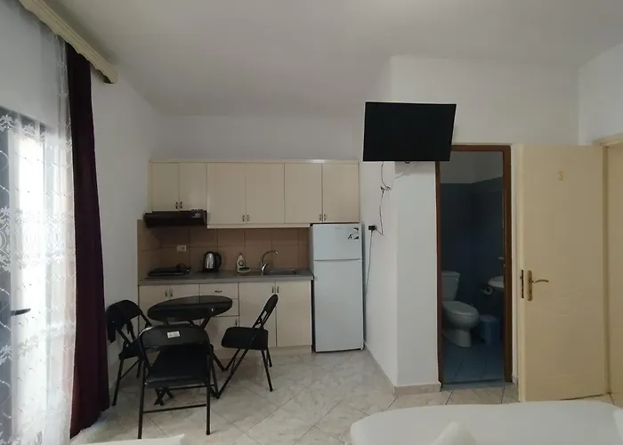 Erjoni Appart hôtel 3*